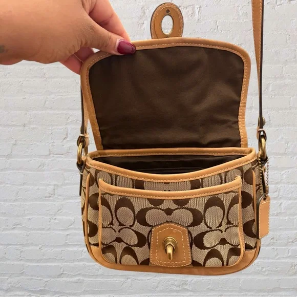 Y2K Coach Brown Signature Canvas Turn Lock Crossbody Bag - Picture 6 of 7